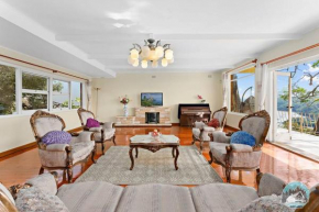 Spacious 4-Bed Home Water Views in Castle Cove, Sydney